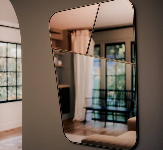 Retro three panel mirror