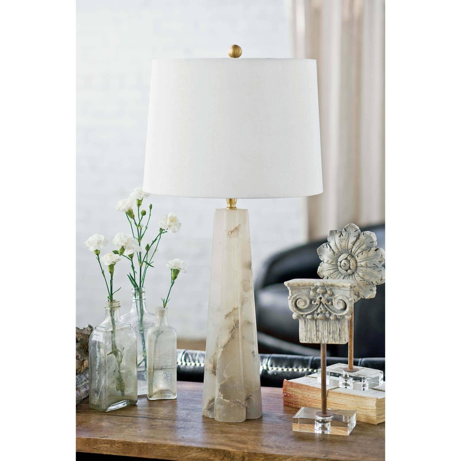 quatrefoil table lamp